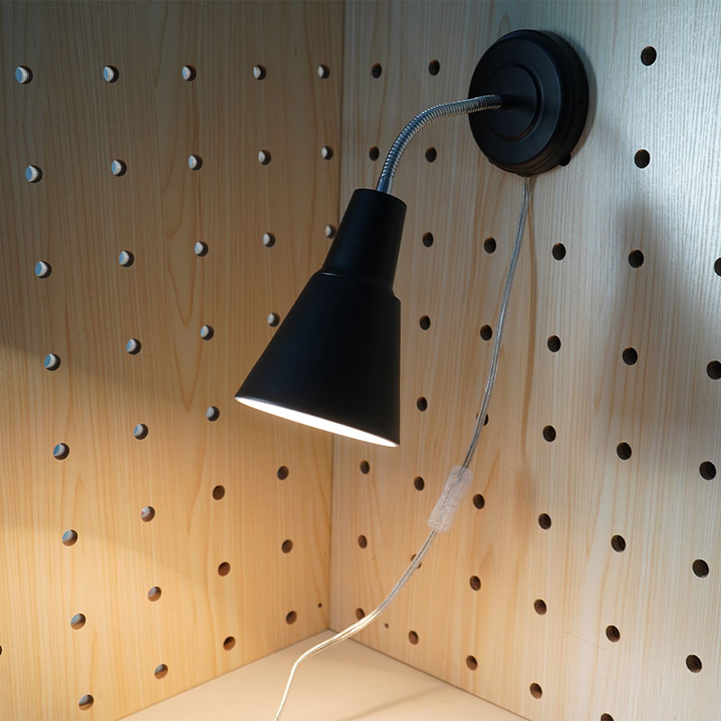 Зидна лампа од кованог гвожђа за 360 степени