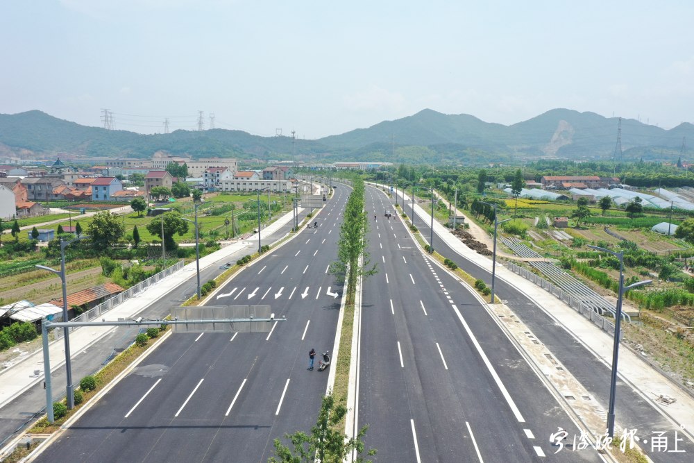 Beilun Huangshan Road west extension (Xiaojiajiang Road - Fuchunjiang Road) officially opened to traffic