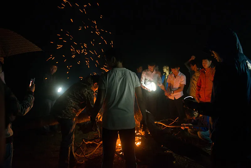 Fire In The Wild muss den gesunden Menschenverstand und die wichtigsten Punkte beherrschen