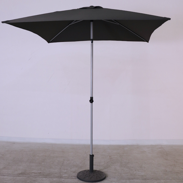 6.5' x 6.5' Patio Market Umbrella