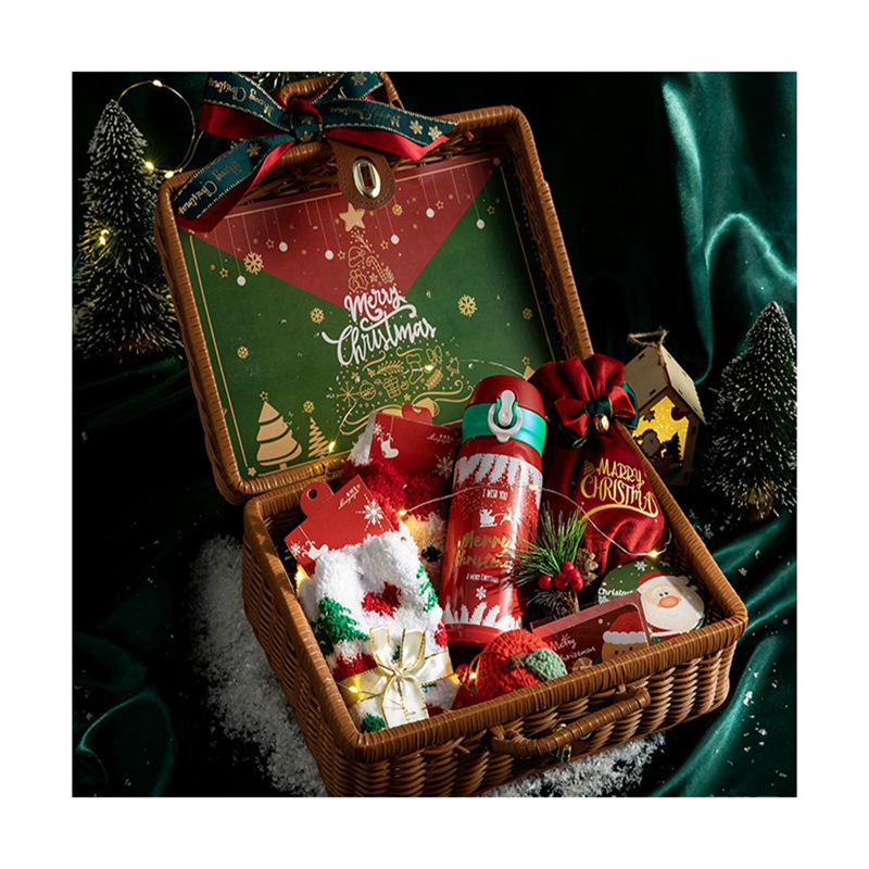 SmallOrders G01117 Portable woven basket Christmas - 1 