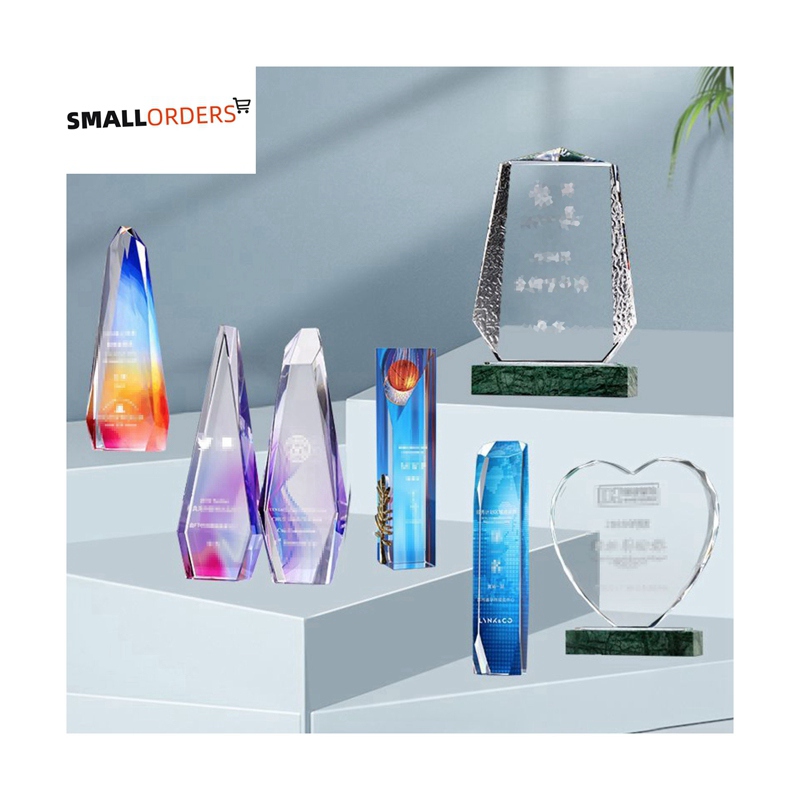 SmallOrders G020306 Crystal trophy production creative - 1