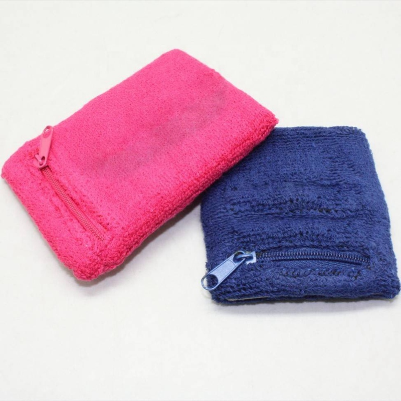 Classy SmallOrders G020501 Customized zipper pocket towel - 1 