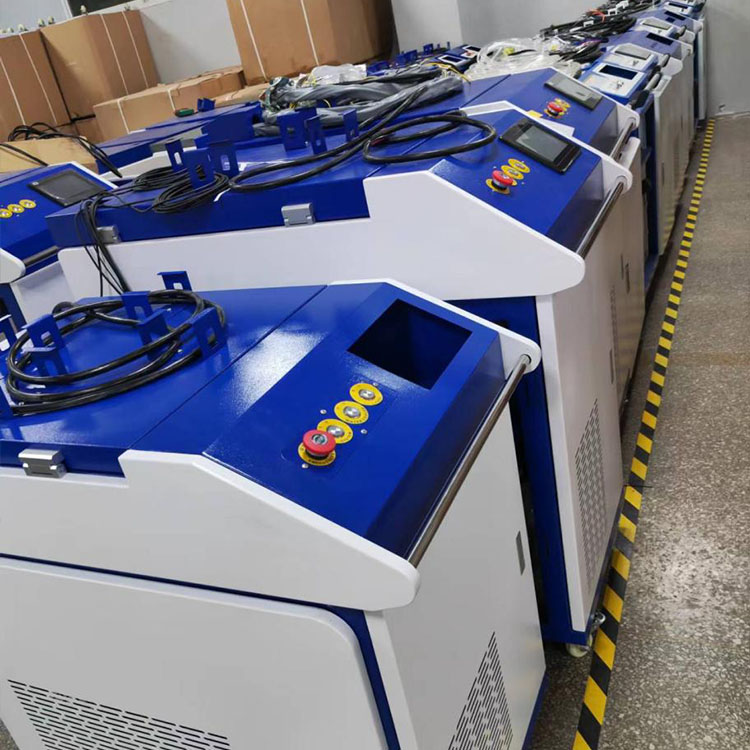 machine de nettoyage de dérouillage de laser de fibre de 1000w 2000w pour la poussière d'huile de peinture de rouille