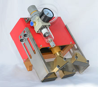 Otomatis Pneumatic genggem MES docking Dot Peen Marking Machine kanggo logam kanggo nameplate