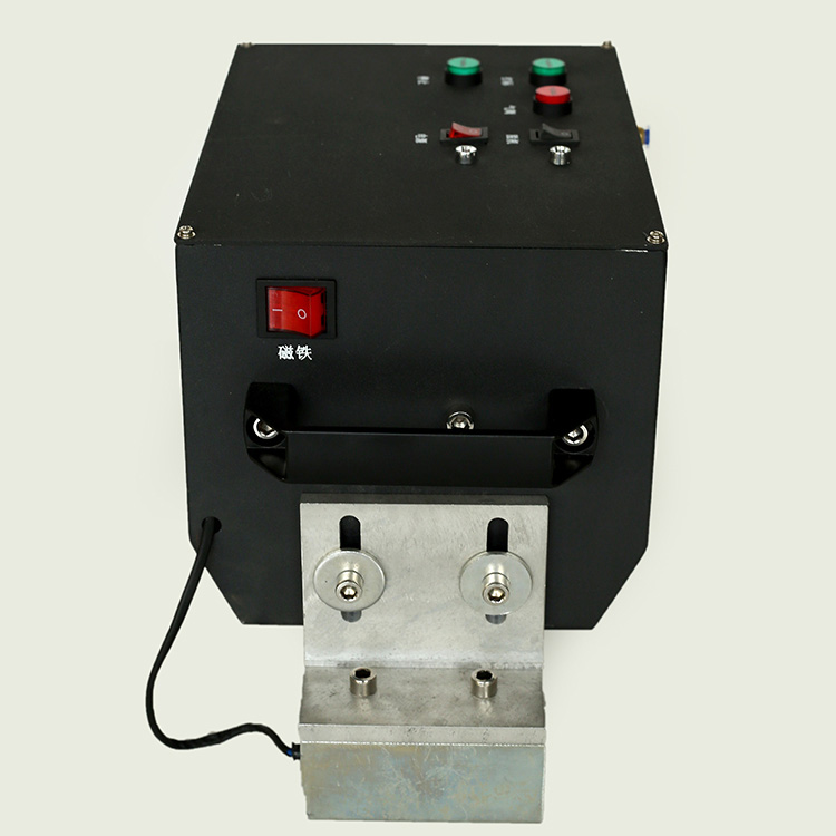 Prenosni pnevmatski označevalni stroj