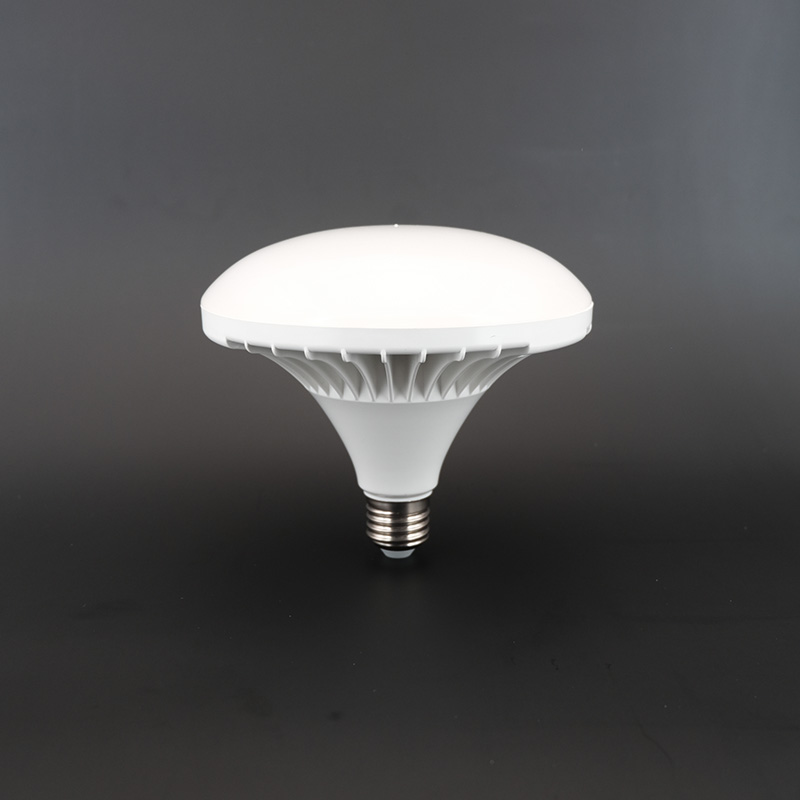 LED-Glühbirne UFO - 4 