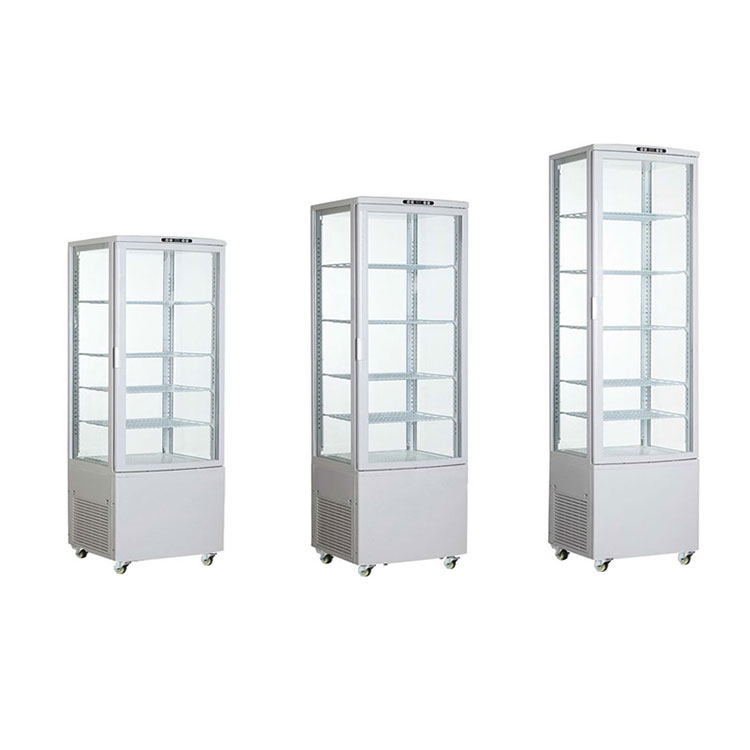 Komerční chladič se čtyřmi skleněnými vitrínami