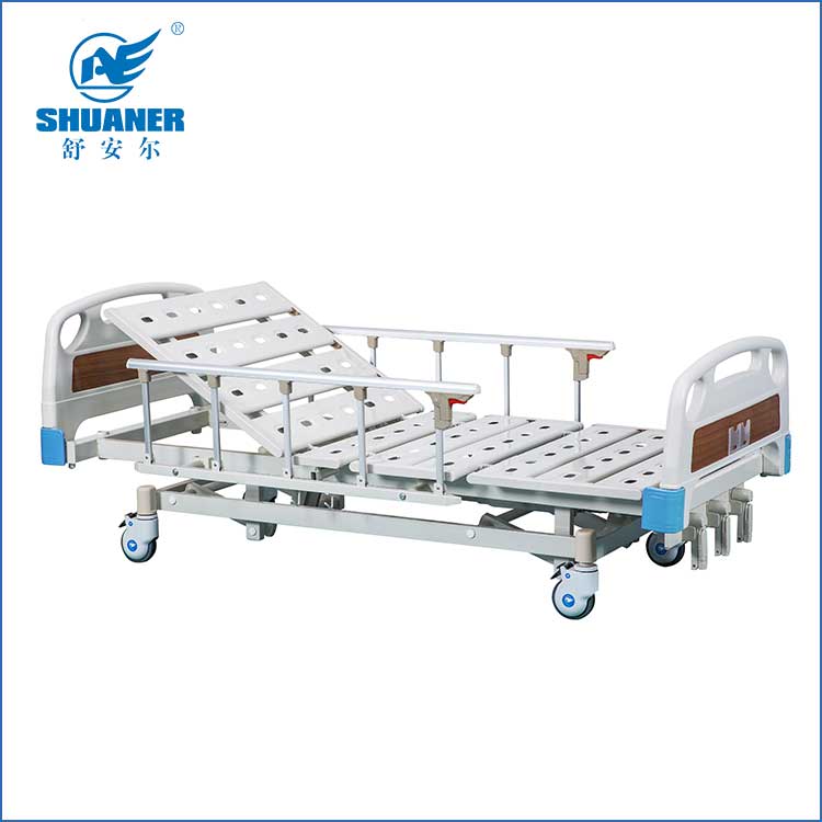 What are the advantages of multifunctional nursing beds?