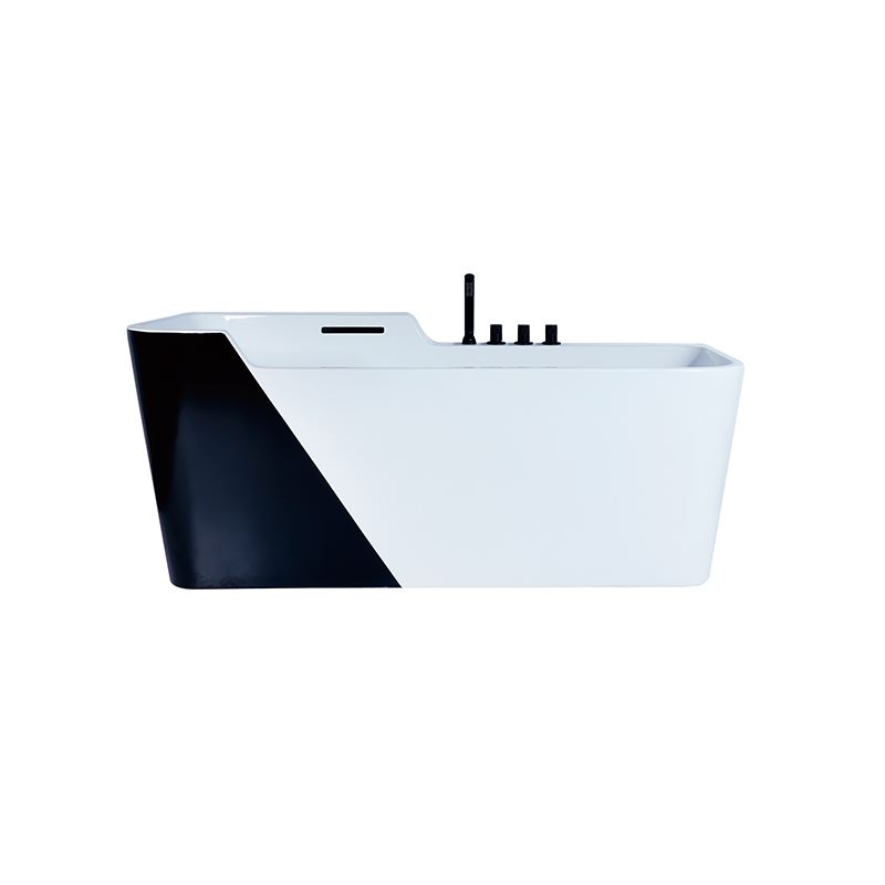 Отдельно стоящая ванна с каскадным изливом с хромированной отделкой и выдвижным сливом