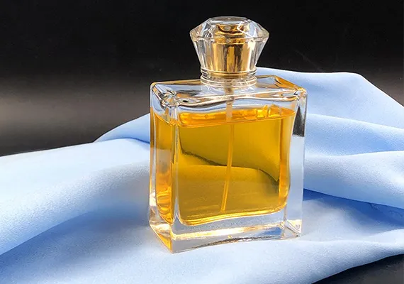 Неколико предности стаклениһ бочица парфема.