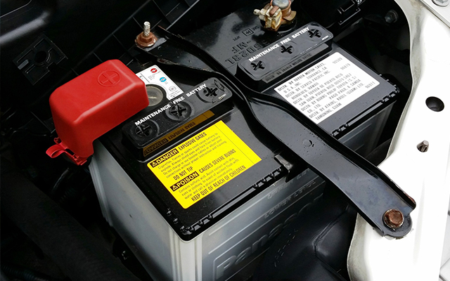 How to use car battery charger?