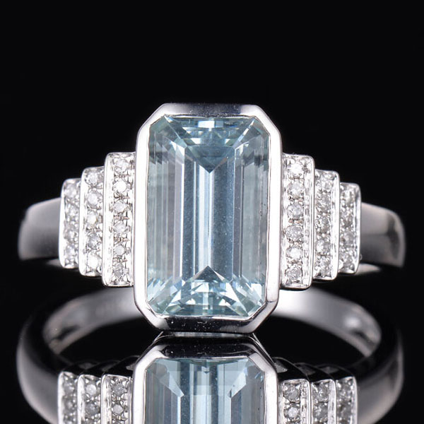 14K White Gold Aquamarine Diamond Ring