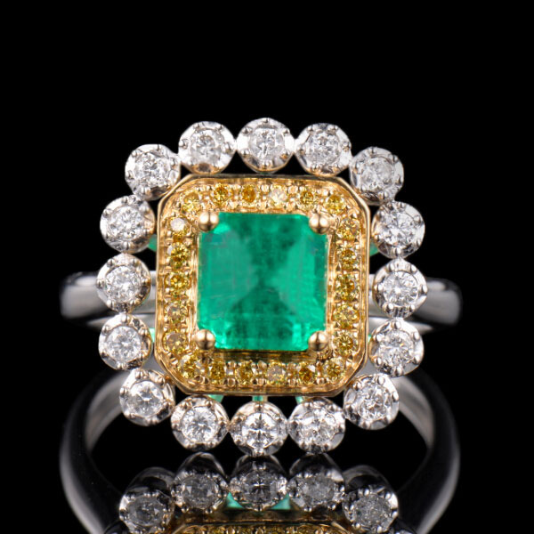18K auksinis smaragdinis deimantinis sužadėtuvių žiedas