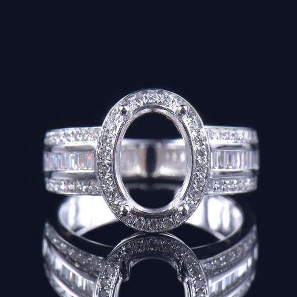 „Baguette“ deimantinis sužadėtuvių žiedas, pusiau tvirtinamas