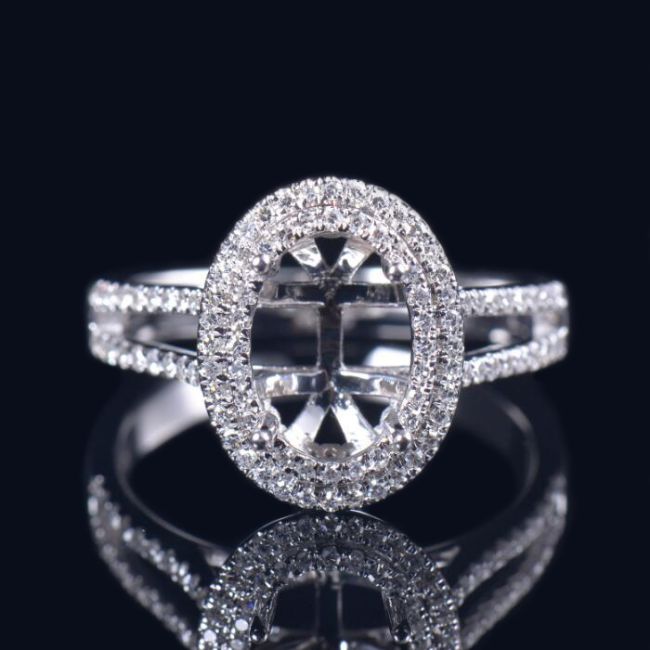 Classic Halo Engagement Ring Mounting