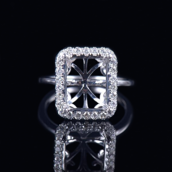 Emerald Cut Halo Diamond Ring Mounting