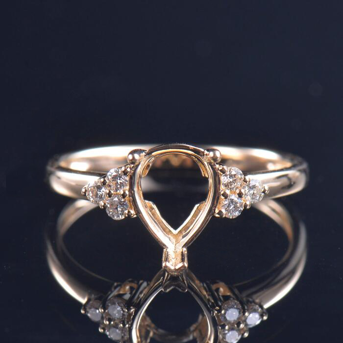 Pretty Solitaire Stud Ring Mounting