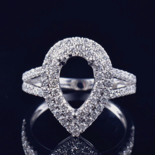 Split Shank Flawless Lady Ring Semi-Set