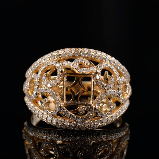 Vintage Fancy Stunning Ring Semi-Set