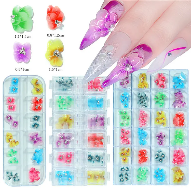 Nail Tickers Rhinestone Flowers