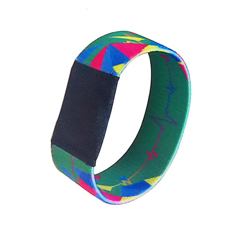 125Khz T5577 RFID Keamanan Woven Fabric Wristbands Smart Nylon Braclets