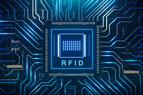 Cur i bhfeidhm teicneolaíocht RFID i mbainistíocht páirteanna gluaisteán.