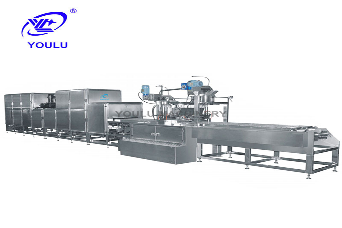 What are the features of the Flat Lollipop Making Machine line?