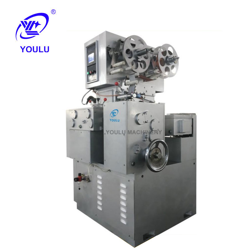 Candy Cutting at Double Twist Packing Machine