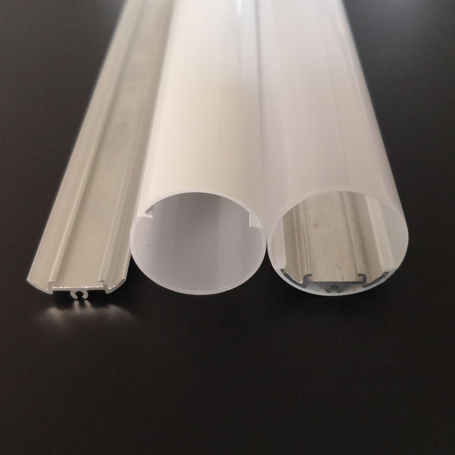 Carcasa de tubo de plástico LED