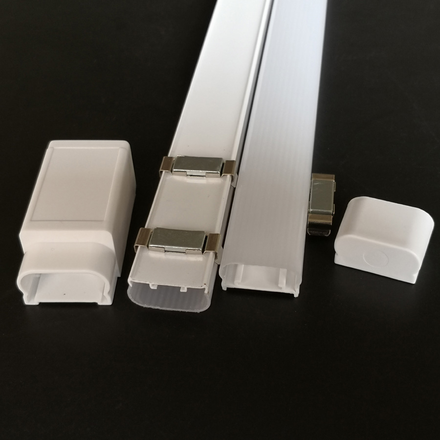 Plastic Extrusion for Refrigerator and Freezer Light Fixtures