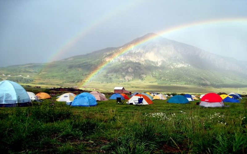 Pandhuan Eksklusif kanggo Camping ing Colorado