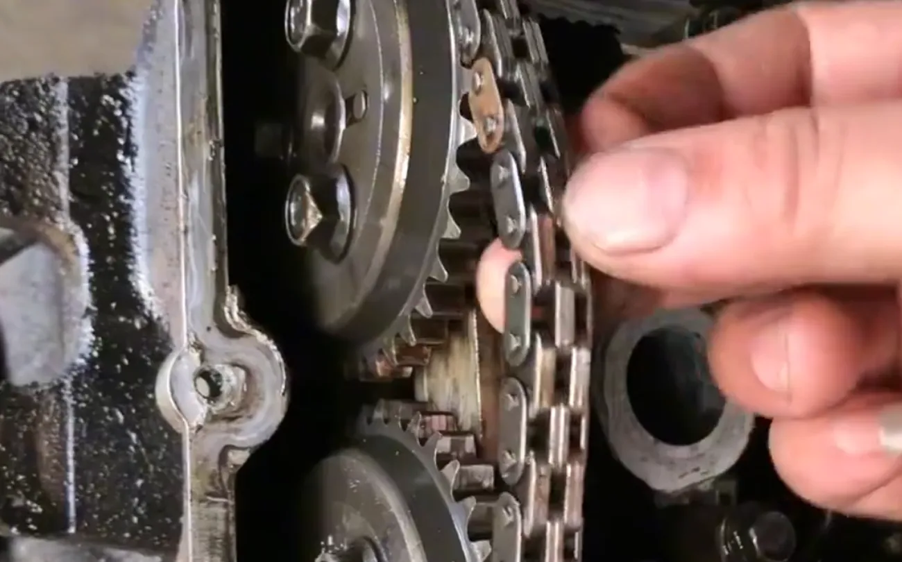 အင်ဂျင် Timing Chain မည်မျှ ကီလိုမီတာ အစားထိုးရန် လိုအပ်သနည်း။ ဒါမှမဟုတ် ဘယ်တော့မှ ပြောင်းလဲဖို့ မလိုအပ်ဘူးလား။ ပြုပြင်သူသည် သင့်အား site တွင်အကြောင်းကြားလိမ့်မည်။