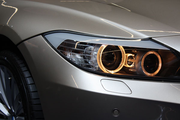 Analysis of heat dissipation of LED automobile headlights