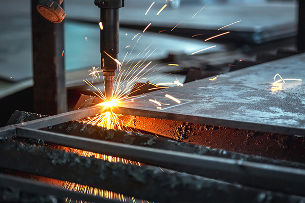 Процес на производство на челик.