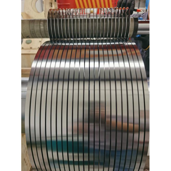 The difference between 304L stainless steel strip and 304 stainless steel strip