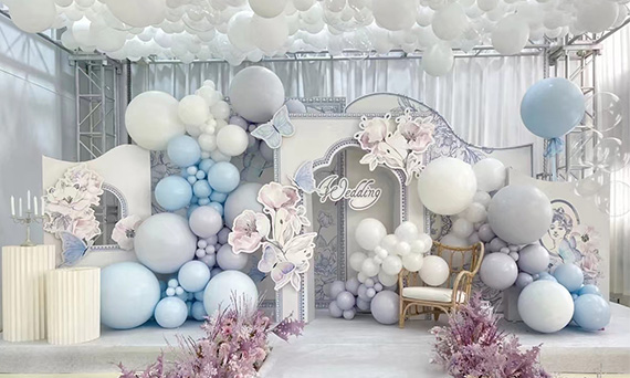  The advantages of using balloons to decorate the wedding scene