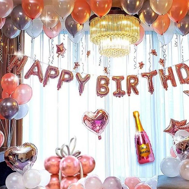 Arco de balão de feliz aniversário