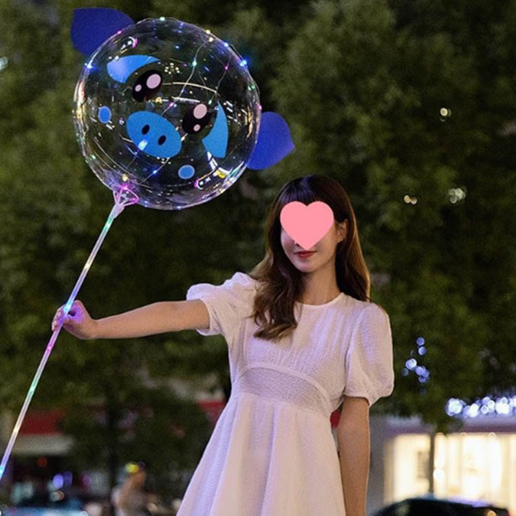 Светлосен балон со LED боја