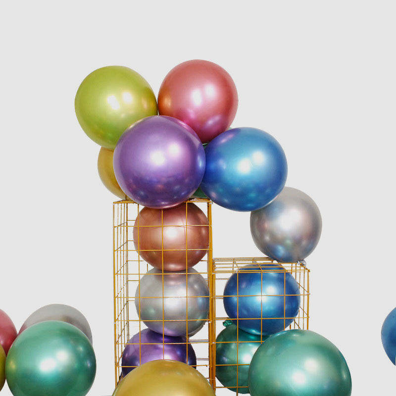 Kovové zlaté a stříbrné balónky - 1