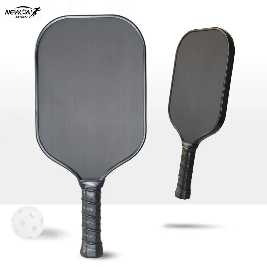 Pagaia per pickleball in carbonio con superficie ruvida