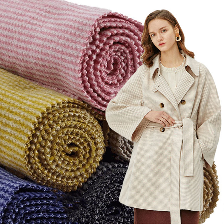 Tissu en laine brossée d'épaisseur moyenne