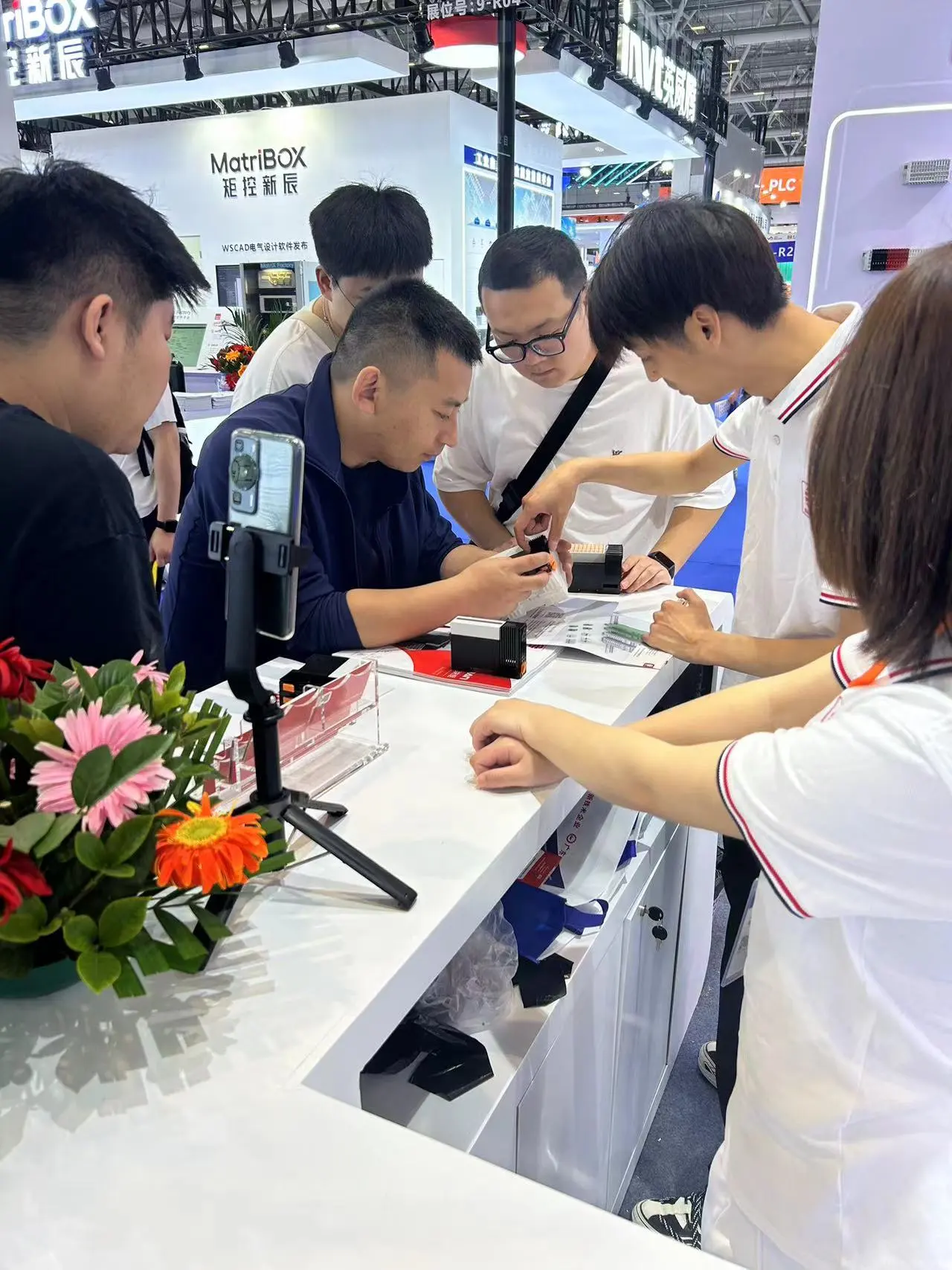 Undo intelligentis Automation Industrial amplexus, Sanan Industry Recognitio lucrata apud Shenzhen ITES Exhibition
