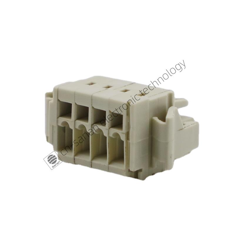 Tin Female Type Flange 3.5mm 10A Pluggable Terminal Block