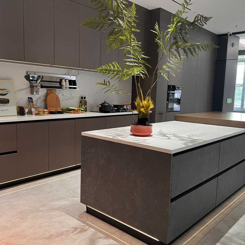 Laminate UV Lacquer Kitchen Cabinets with Modern Design