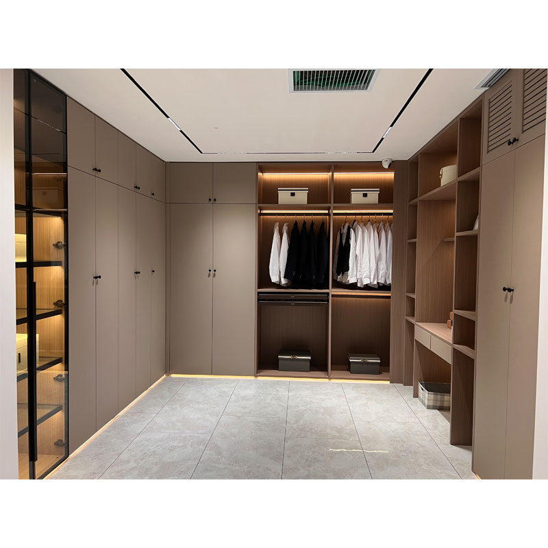 Luxusné DIY Walk in Closet-1
