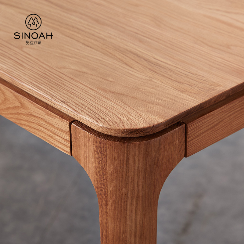 Jedilna miza iz masivnega lesa-1