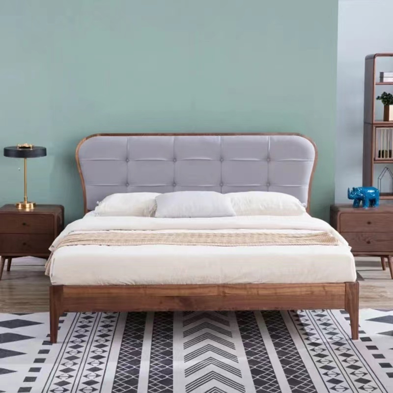 Dizajnová posteľ z orechového dreva