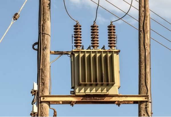 Difference comparison and selection of transformer wiring Dyn11 and Yyn0