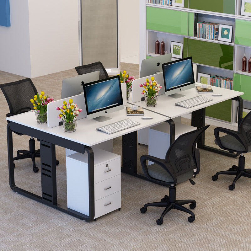 Moderní kancelářské stoly